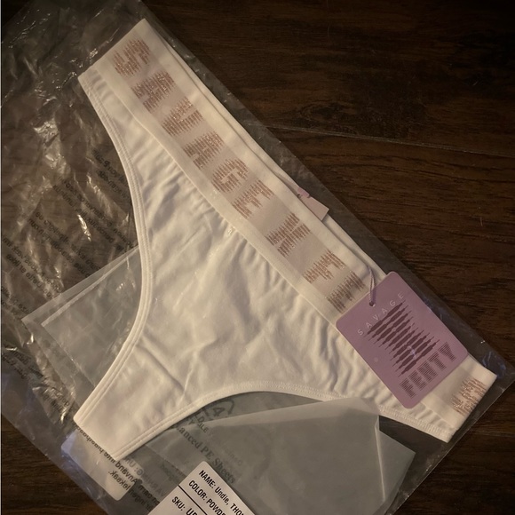 Savage x Fenty Thong - Picture 1 of 5